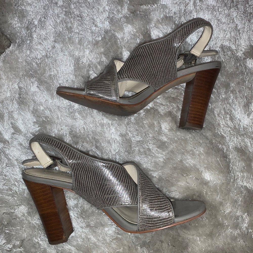 Heels - Picture 4 of 4